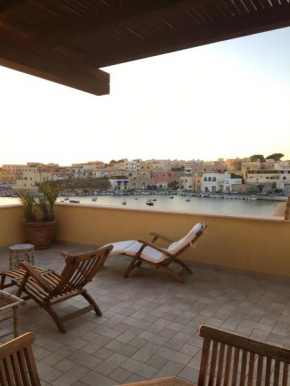 Attico sul Porto Vecchio - Lampedusa